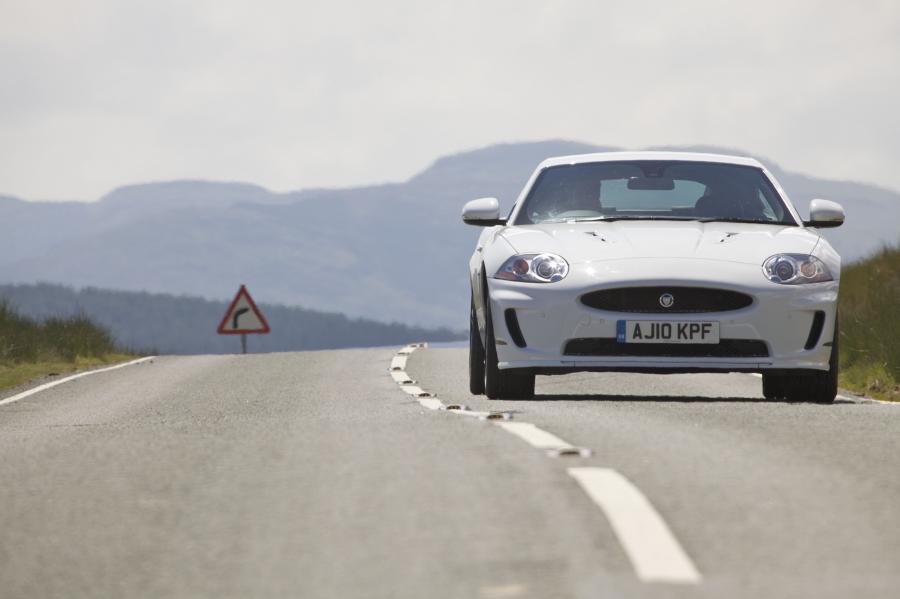  Jaguar XKR Speed 2010 года  (фото 25 из 38)
